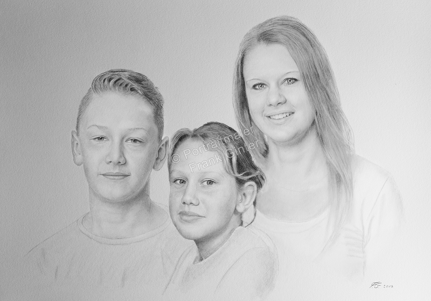 Kohlezeichnung von drei Kindern, Portraitzeichnungen, Kohlezeichnungen, Portraits, Kinderportraits