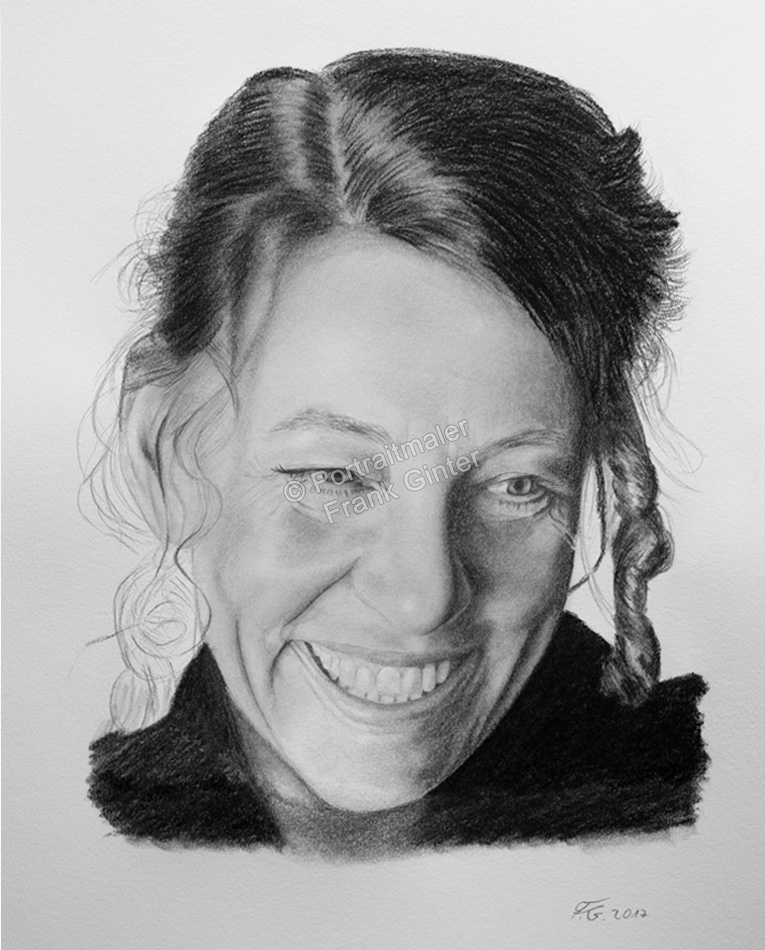 Kohlezeichnung, Portraitzeichnung, Kohlezeichnung einer Frau, Kohle-Portraits, Portraitzeichnungen mit Kohle